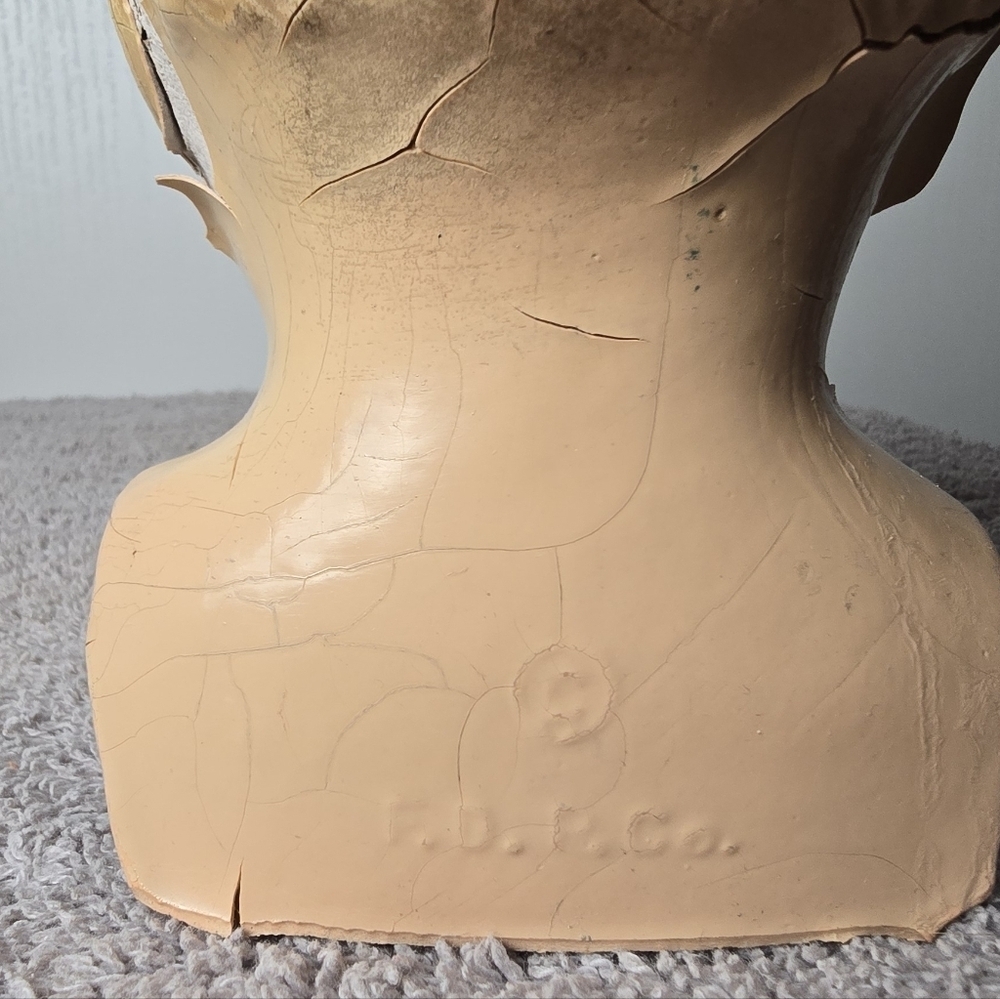 Vintage Doll Head Home Accent - Picture 10 of 10